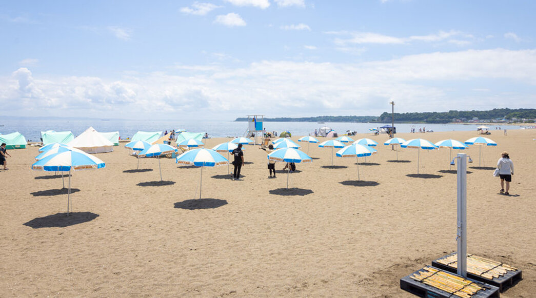 MIURA FUN BEACHのピーチパラソル